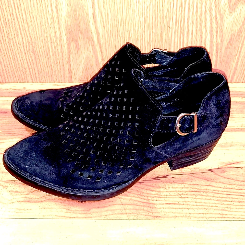 Born Nanna 7.5 Black Suede Leather Perforated Ankle Boots Shoes Point Toe Bootie